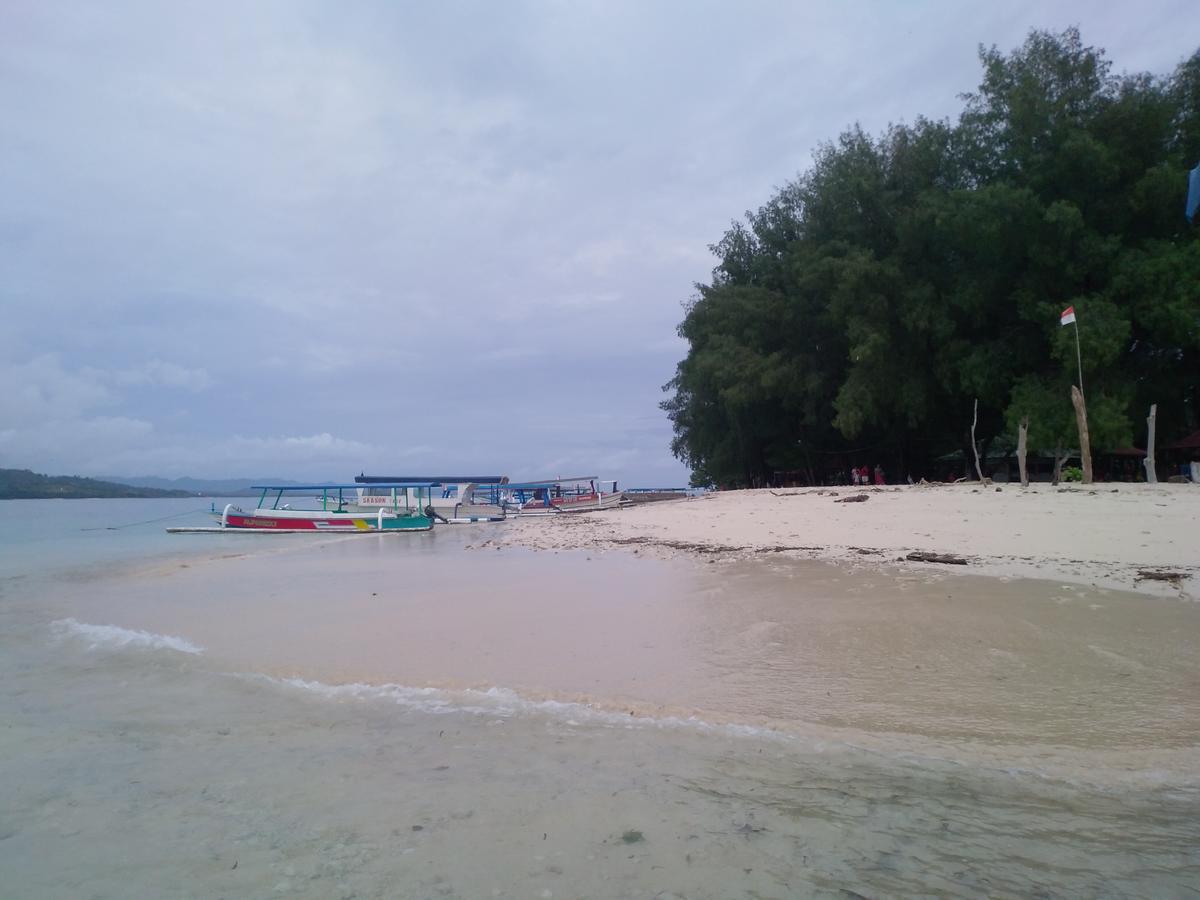 Triple Tree Villa Gili Trawangan Luaran gambar